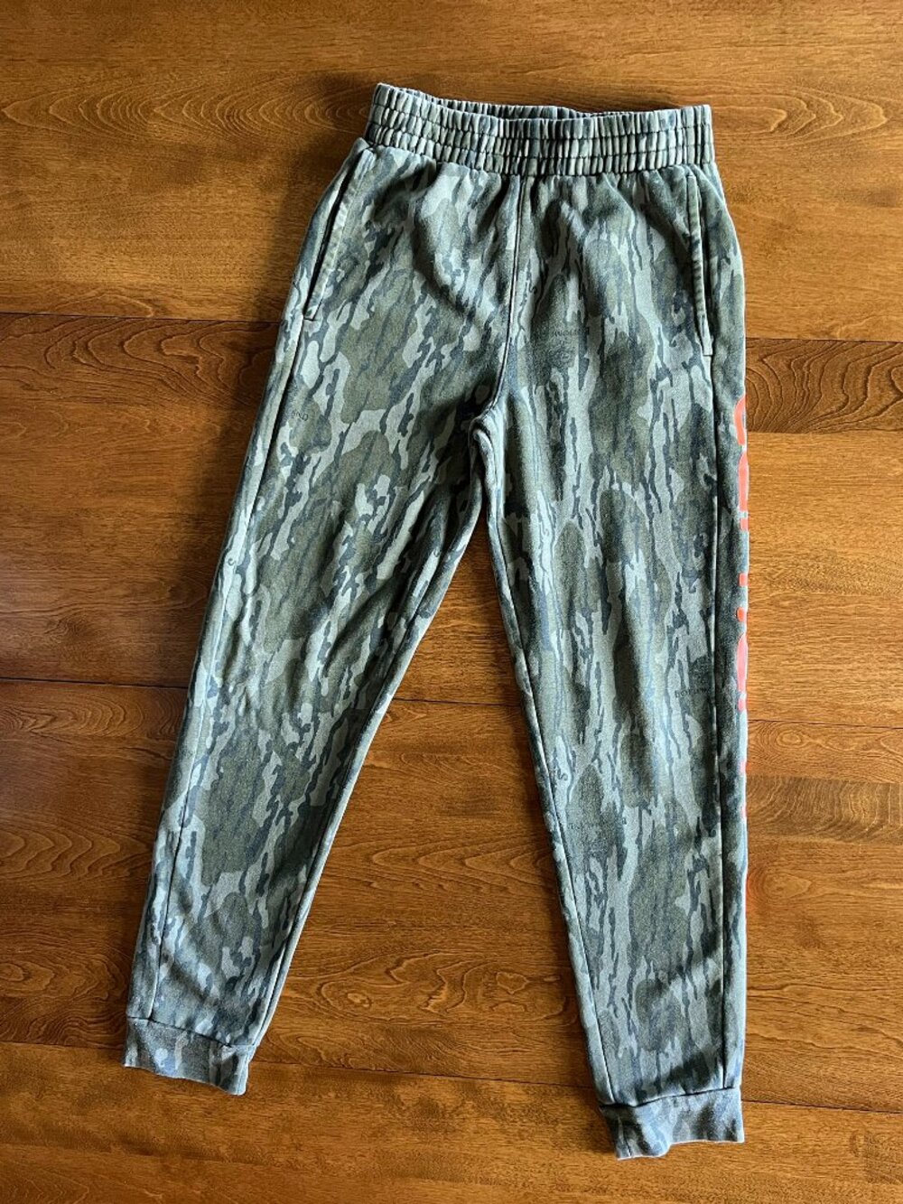 Carhartt camo jogger sweatpants M 10-12